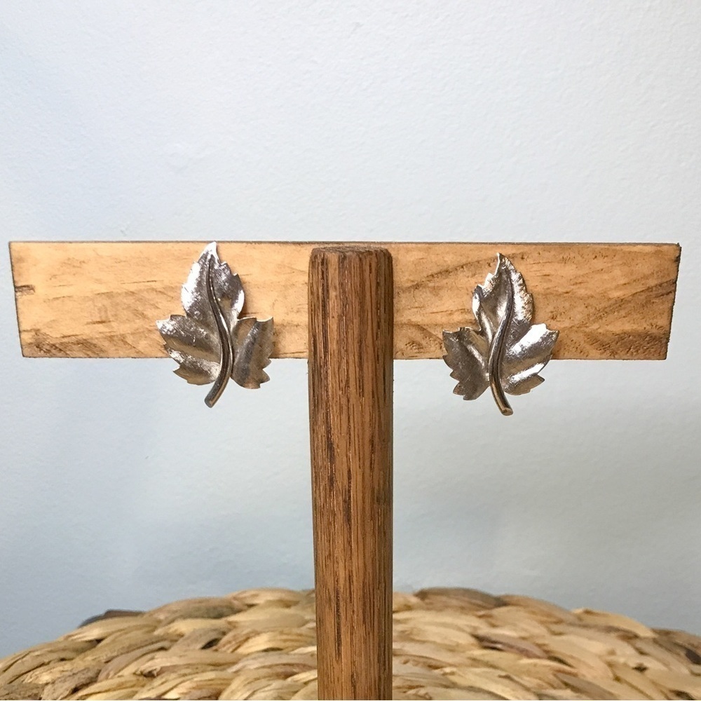 Vintage Beraère Silver Leaf Clip-On Earrings